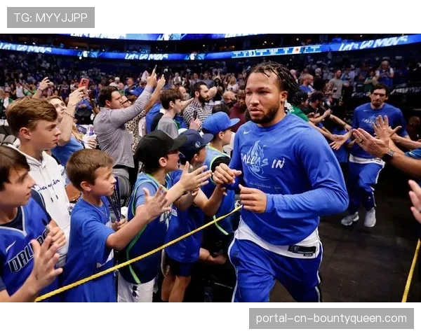 从附加赛边缘到东部前四:杰伦·布朗逊引领尼克斯的逆袭之路